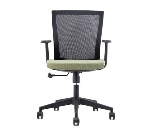 Silla de malla con reposabrazos